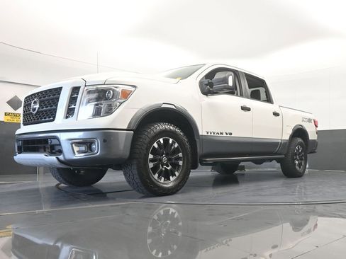 Used 2018 Nissan Titan PRO-4X w/ Pro-4x Convenience Package image 63