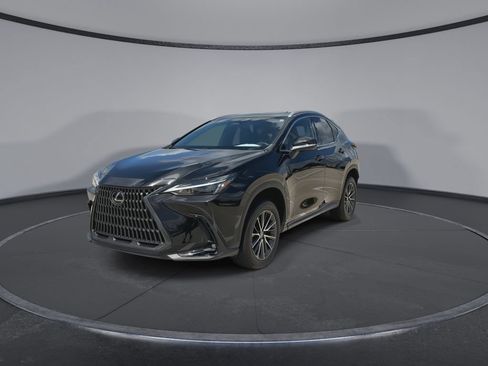 Used 2024 Lexus NX 250 FWD w/ Towing Package (2000 Lbs) image 4