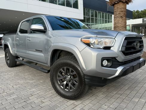 Used 2020 Toyota Tacoma SR5 image 1