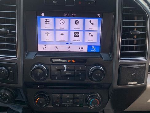 Used 2018 Ford F150 XLT w/ Equipment Group 302A Luxury image 11