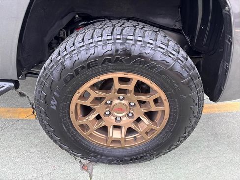 Used 2016 Toyota 4Runner Limited image 14