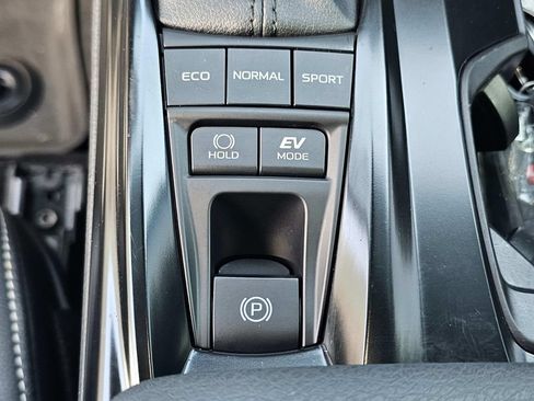Used 2025 Toyota Camry SE FWD image 34