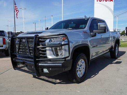 Used 2020 Chevrolet Silverado 3500 LTZ w/ Safety Package AWD/4WD image 4