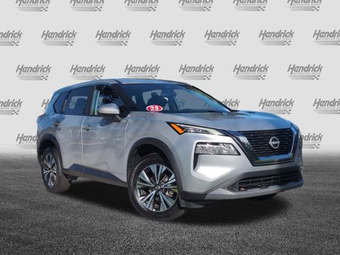 Used 2023 Nissan Rogue SV AWD/4WD image 2