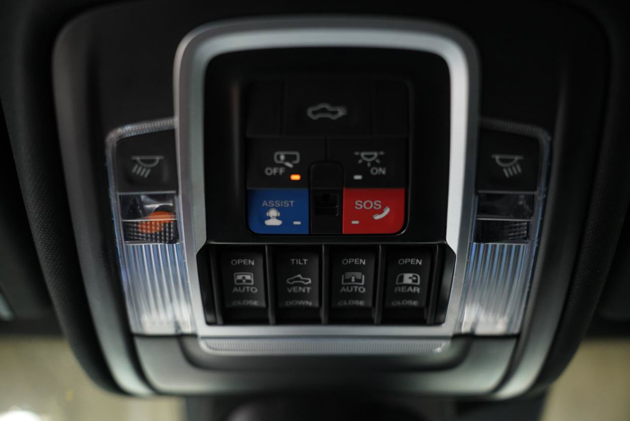 Used 2020 RAM 1500 Limited AWD/4WD image 24