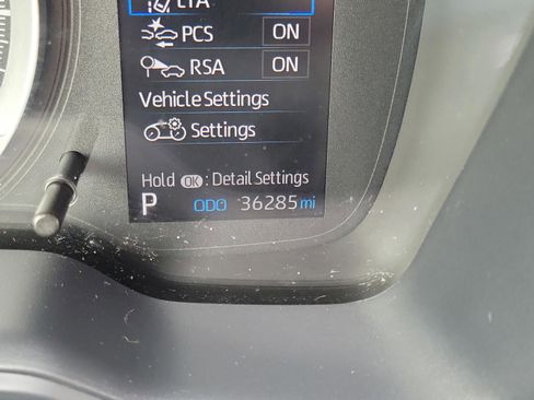 Used 2022 Toyota Corolla LE image 12