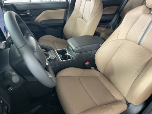 New 2026 Toyota 4Runner Limited AWD/4WD image 20