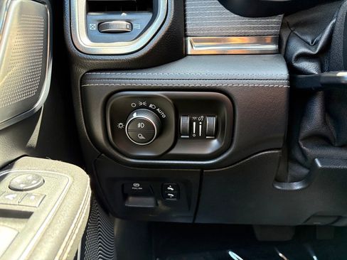Used 2020 RAM 1500 Limited AWD/4WD image 22