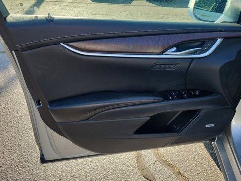 Used 2018 Cadillac XTS Luxury FWD image 18