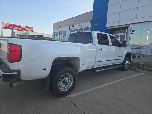 Used 2016 GMC Sierra 3500 Denali w/ Duramax Plus Package AWD/4WD image 4