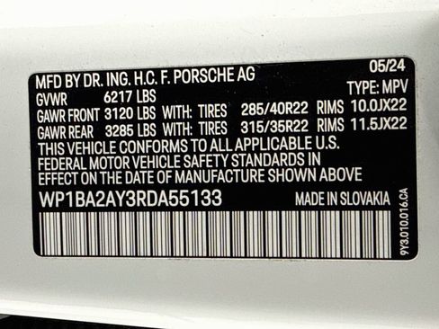 Certified 2024 Porsche Cayenne Coupe AWD/4WD image 12