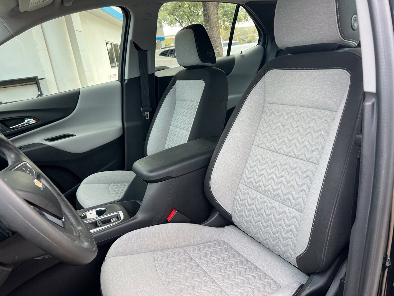 Used 2024 Chevrolet Equinox LS FWD image 10