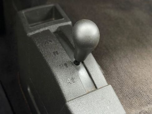 Used 2013 Chevrolet Silverado 1500 LS image 31