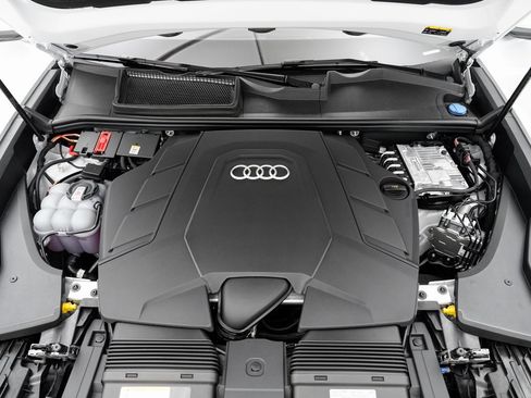 New 2025 Audi Q8 Premium Plus image 25