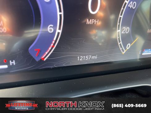 Used 2025 Jeep Grand Cherokee Summit AWD/4WD image 31