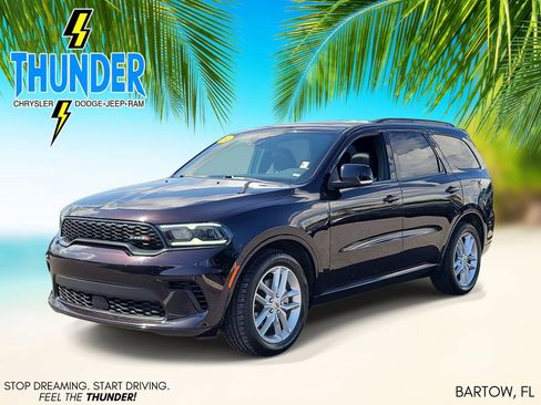Used 2024 Dodge Durango GT RWD image 2