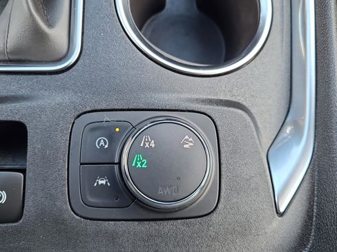 Used 2023 Chevrolet Traverse LT AWD/4WD image 25