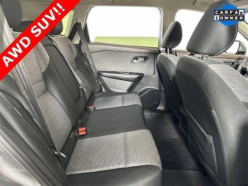 Used 2023 Nissan Rogue SV image 28