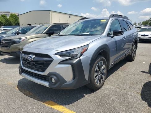 Used 2024 Subaru Outback Limited AWD/4WD image 3