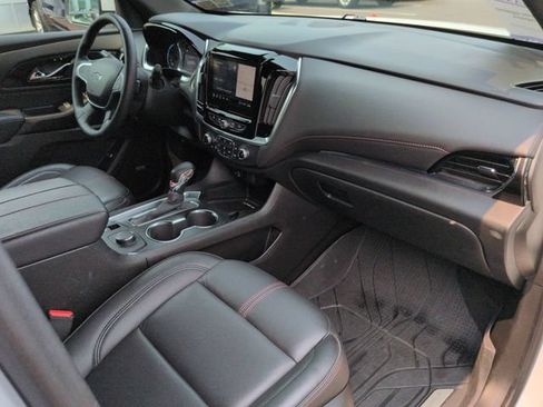 Used 2023 Chevrolet Traverse RS w/ LPO, Floor Liner Package AWD/4WD image 32