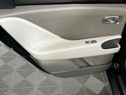 Used 2023 Hyundai Ioniq 6 SEL image 27