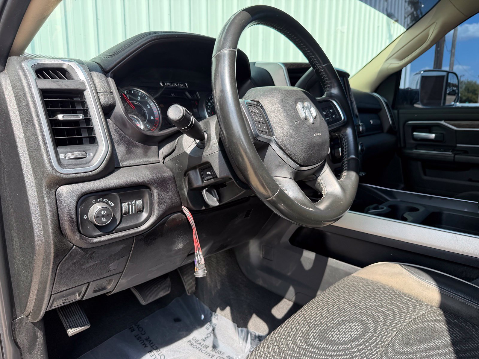 Used 2021 RAM 3500 Laramie AWD/4WD image 15