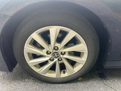 Used 2022 Toyota Camry LE FWD image 10