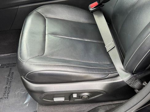 Used 2022 Jeep Grand Cherokee L Limited image 27