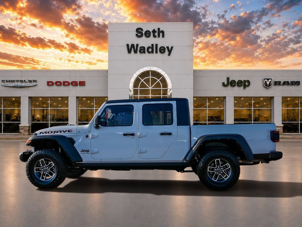 Used 2021 Jeep Gladiator Mojave AWD/4WD image 4