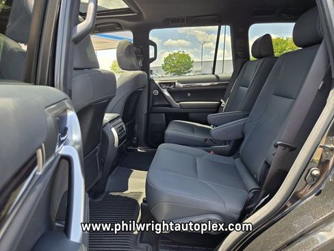 Used 2023 Lexus GX 460 Premium AWD/4WD image 11