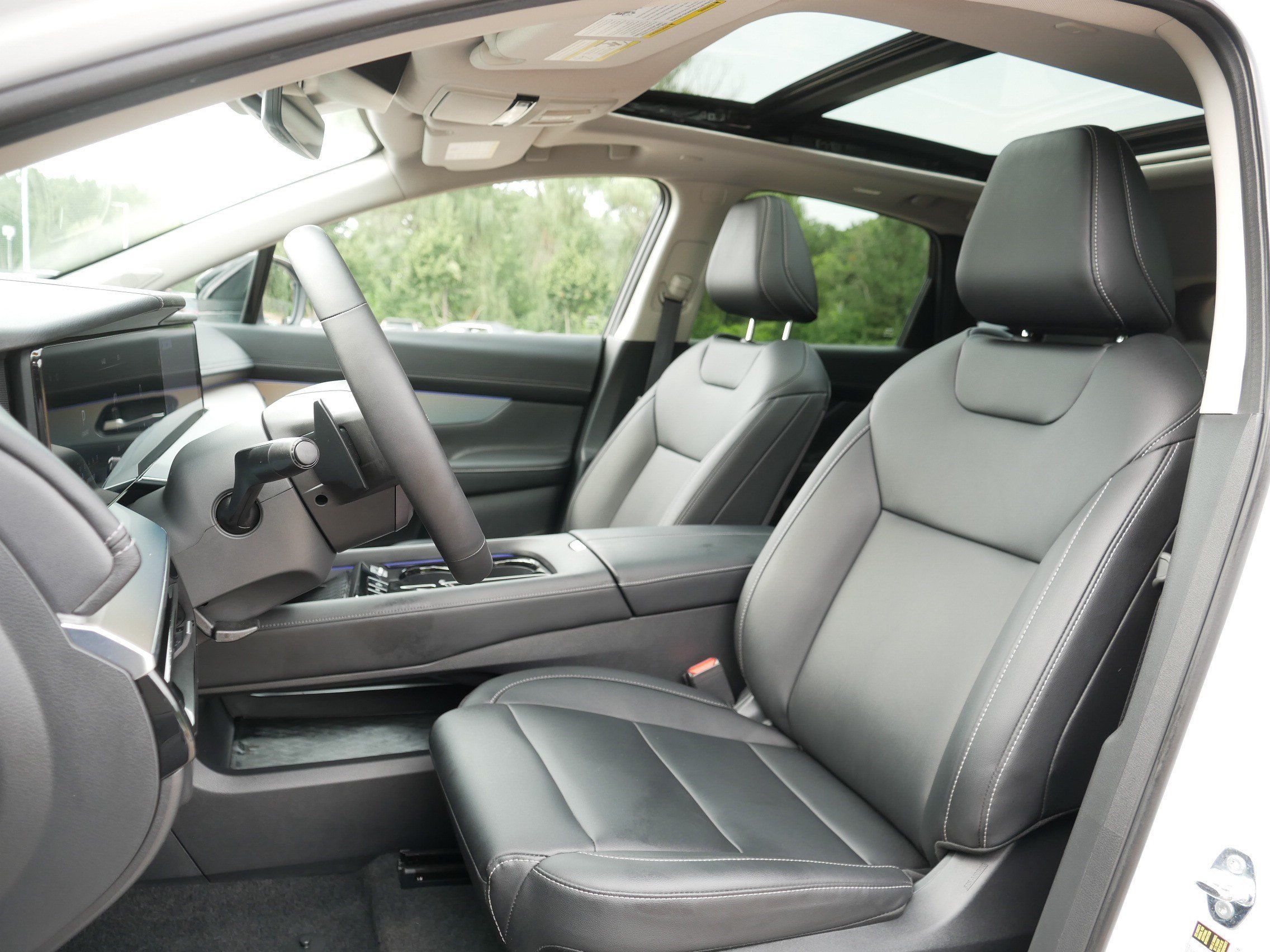 Certified 2025 Nissan Murano SL w/ Cargo Package AWD/4WD image 35