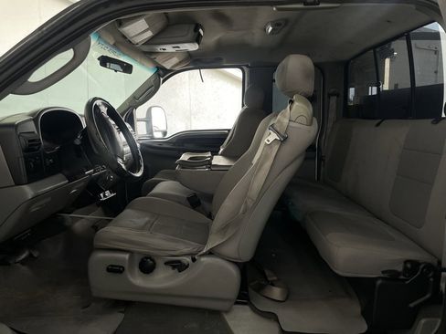 Used 2005 Ford F450 2WD SuperCab Super Duty image 22