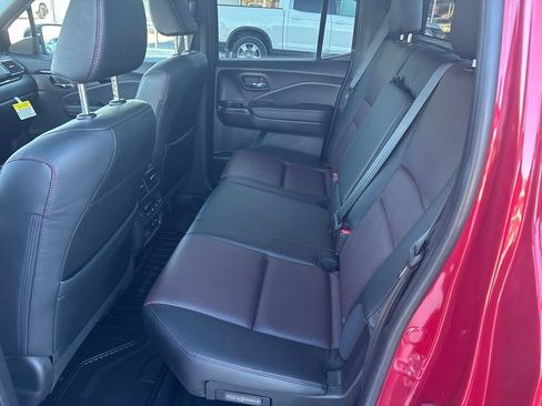 Certified 2025 Honda Ridgeline Black Edition image 29