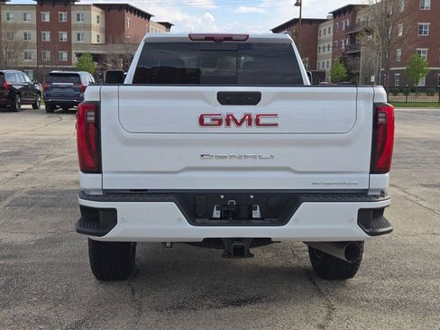 New 2026 GMC Sierra 3500 Denali w/ Denali Reserve Package AWD/4WD image 15