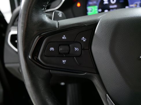 Used 2023 Chevrolet Bolt EUV Premier w/ Sun & Sound Package FWD image 28