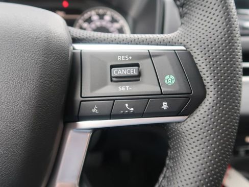 New 2025 Mitsubishi Outlander AWD image 32