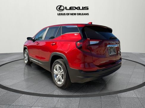 Used 2024 GMC Terrain SLE image 5