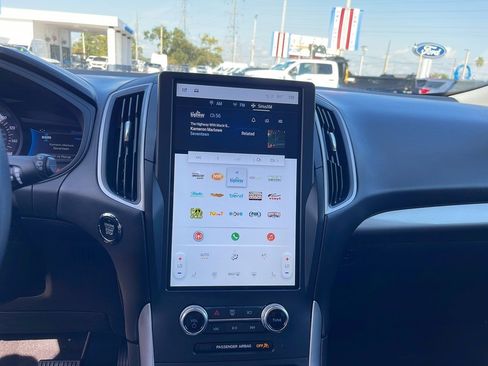 Certified 2024 Ford Edge SEL w/ Convenience Package image 18