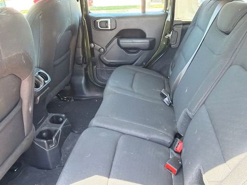 Used 2022 Jeep Wrangler Unlimited Sport AWD/4WD image 9