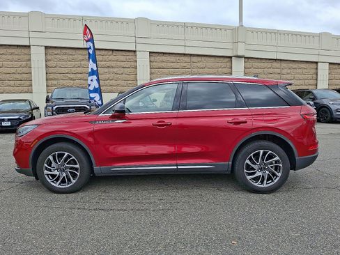 Used 2022 Lincoln Corsair AWD w/ Equipment Group 101A image 7