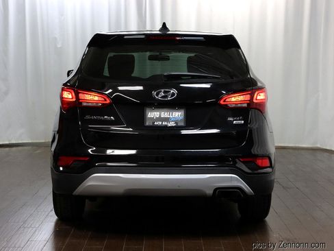 Used 2017 Hyundai Santa Fe Sport image 7