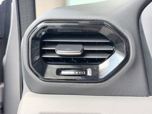 Used 2023 Honda Pilot Touring image 47