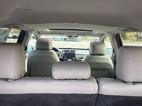Used 2017 Honda CR-V EX image 17
