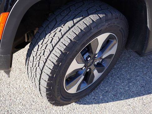 Certified 2022 Jeep Grand Cherokee Limited 4xe image 13