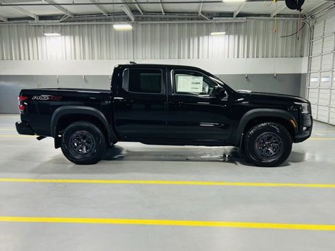 New 2025 Nissan Frontier PRO-4X w/ Interior Protection Package image 16