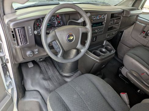 Used 2024 Chevrolet Express 2500 w/ Driver Convenience Package RWD image 24