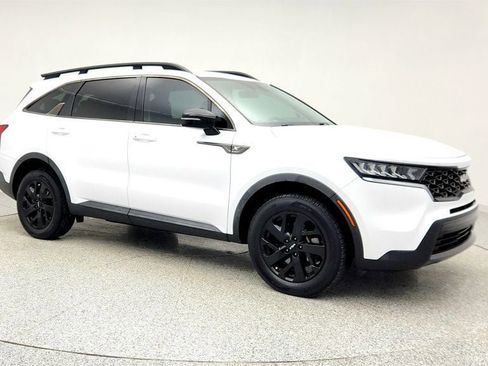 Used 2022 Kia Sorento S image 3