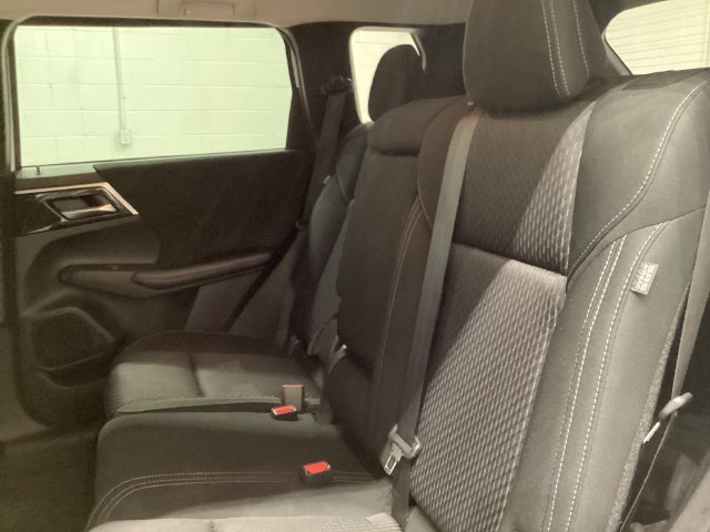 Used 2022 Mitsubishi Outlander ES FWD image 19