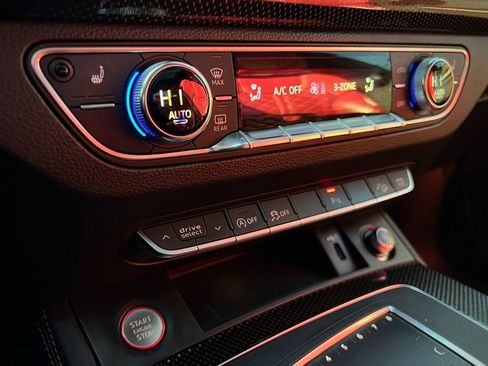 Used 2019 Audi SQ5 Premium Plus w/ Premium Plus Package image 62