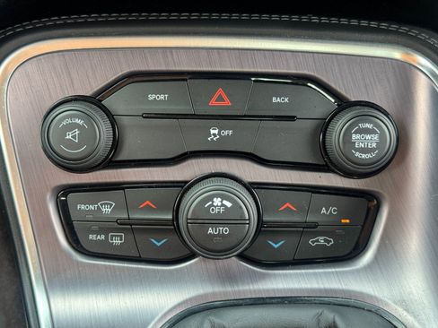 Used 2015 Dodge Challenger R/T w/ Quick Order Package 22B R/T image 25